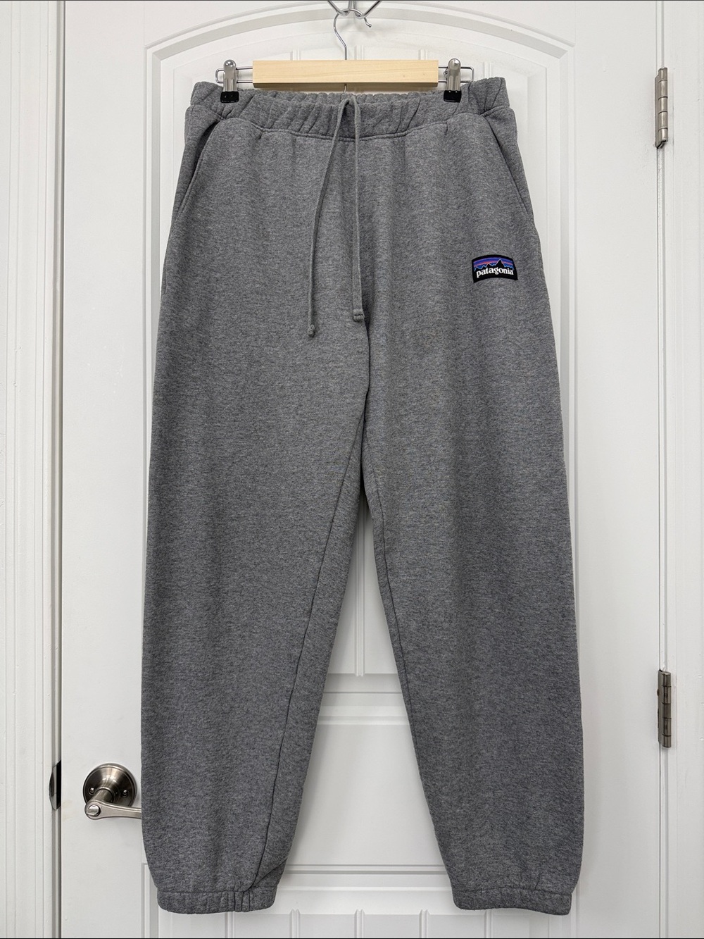 Patagonia Men's P-6 Label Uprisal Sweatpants Men’s Size Medium 2021 Model
